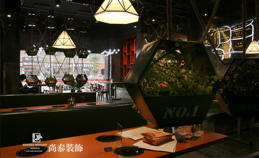 牛肉火鍋店裝修實(shí)景圖-十秒嫩牛