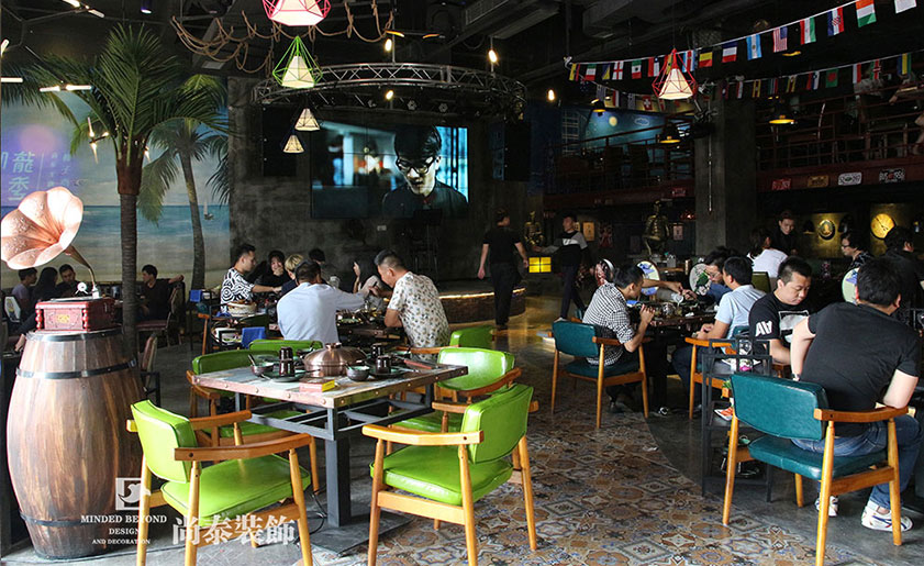 工業風餐飲裝修實景圖-御龍四季椰子雞