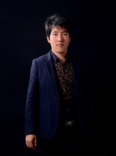 設(shè)計(jì)總監(jiān)   李峰