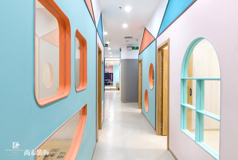 教育培訓機構過道裝修實景圖